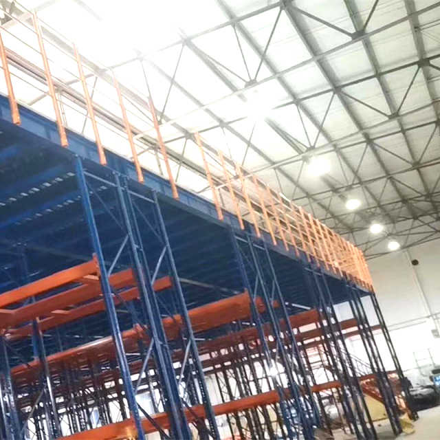 Planchers de mezzanine en acier de stockage à plusieurs niveaux résistants aux besoins du client d&#39;entrepôt