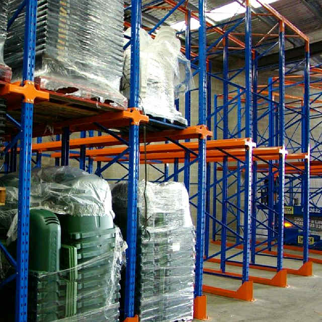 Rayonnage à palettes drive-in haute capacité pour entrepôt